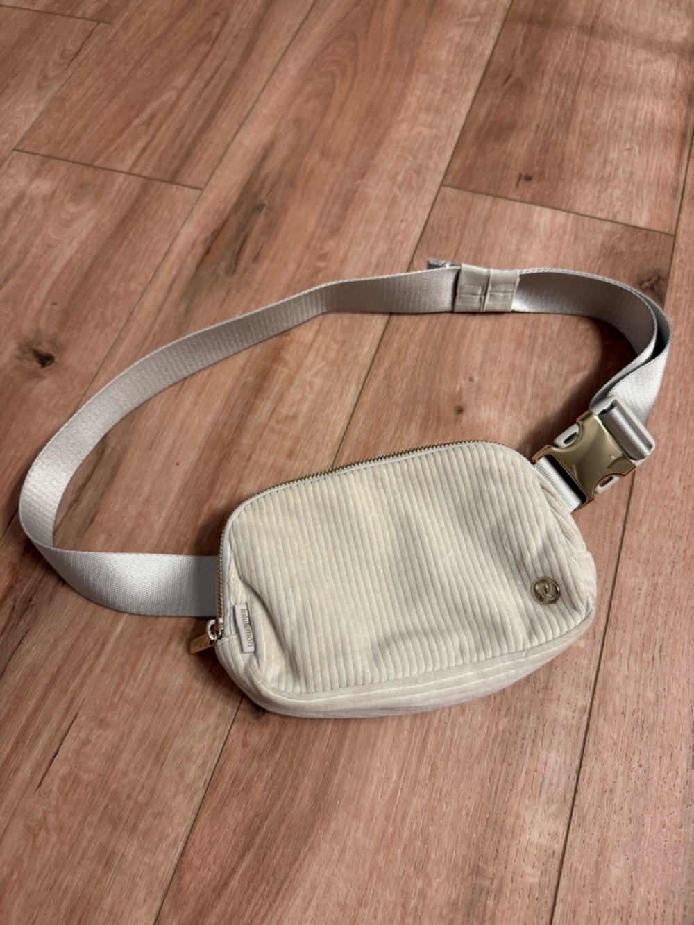 Lululemon Everywhere Belt Bag 1L Corduroy